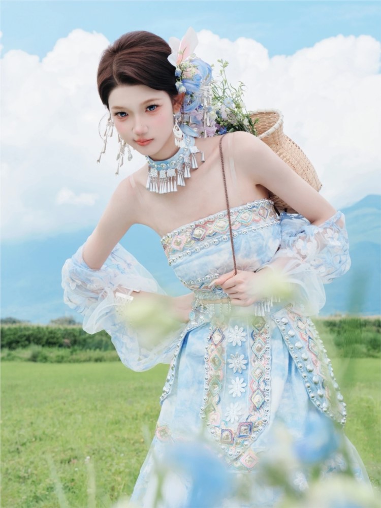 Women's suits with ethnic styl - огляд і ціна Ethnic Fashion Shoot